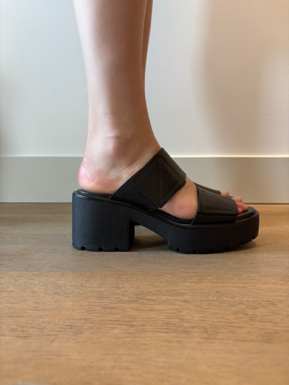 Vagabond Shoemakers Black Chunky Slide Heels - Comfortable Platform Sandals